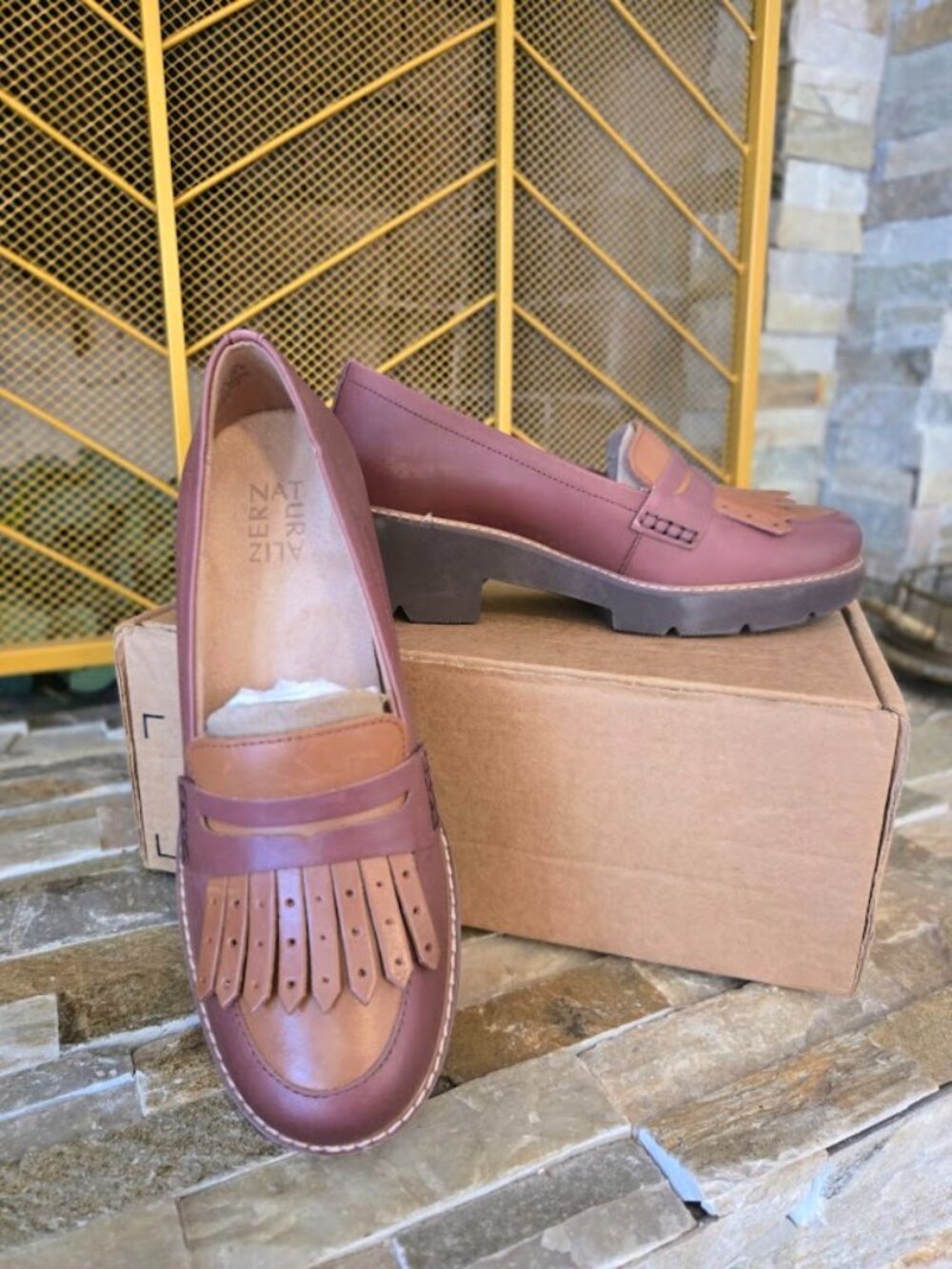 Naturalizer Darcy Leather Kiltie Platform Loafers 8W, NEW IN BOX